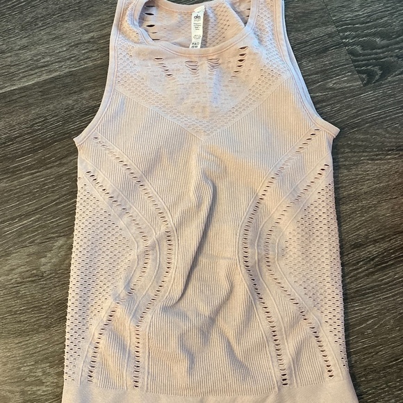 ALO Yoga Tops - Alo Yoga Light Pink Knit Tank